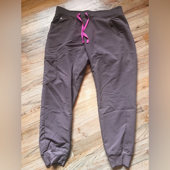 Figs Women’s  Zamora Jogger Scrub Pants - Picture 1 of 2